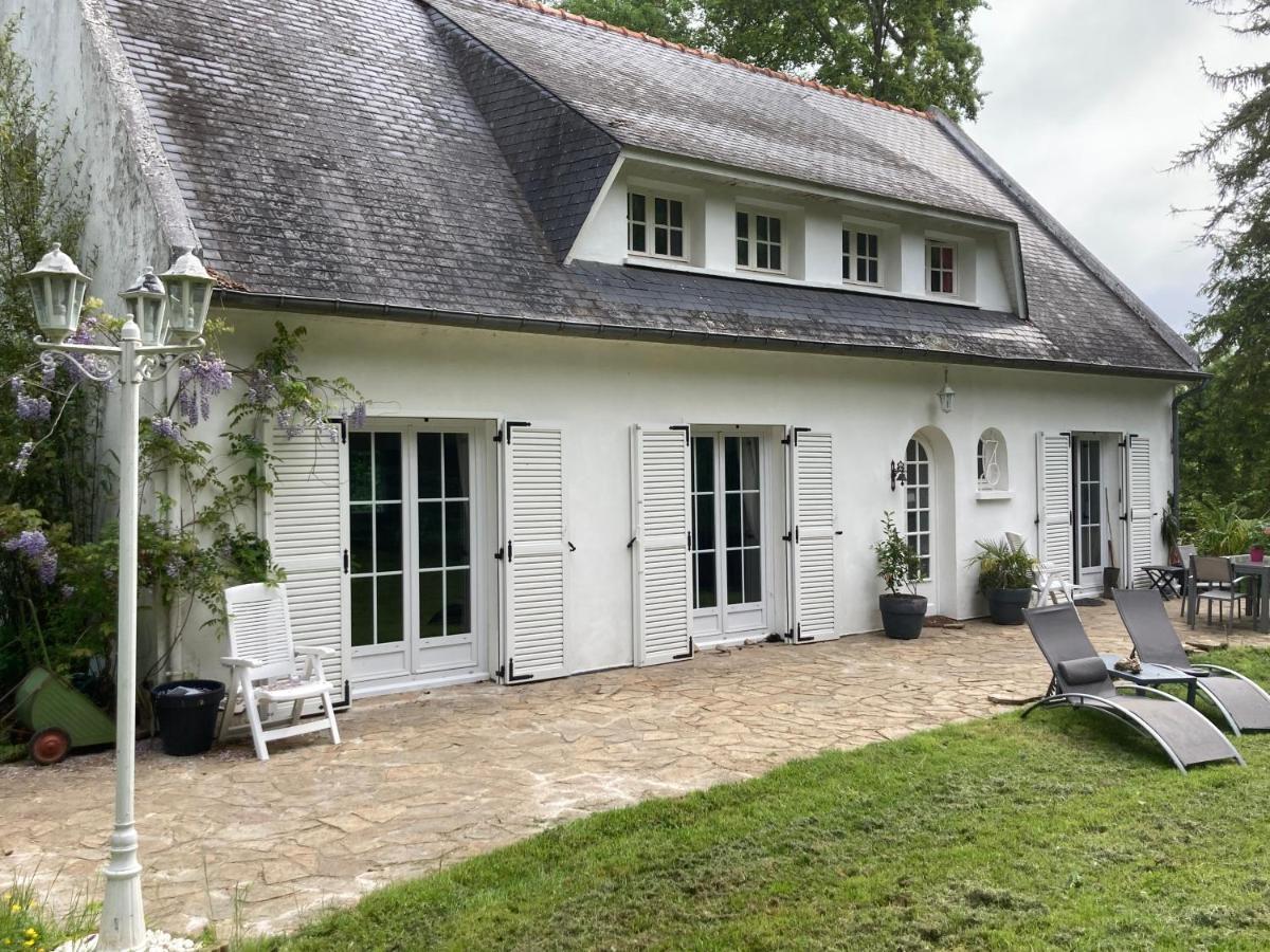 Le Bois Des Sources Apartment Saint-Marcel  Bagian luar foto
